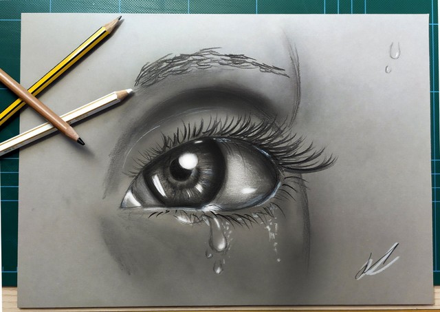 pencil-sketch-of-a-woman-eye-5.jpg