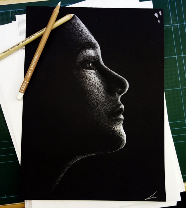 woman-profile-sketch-on-black-paper-3.jpg